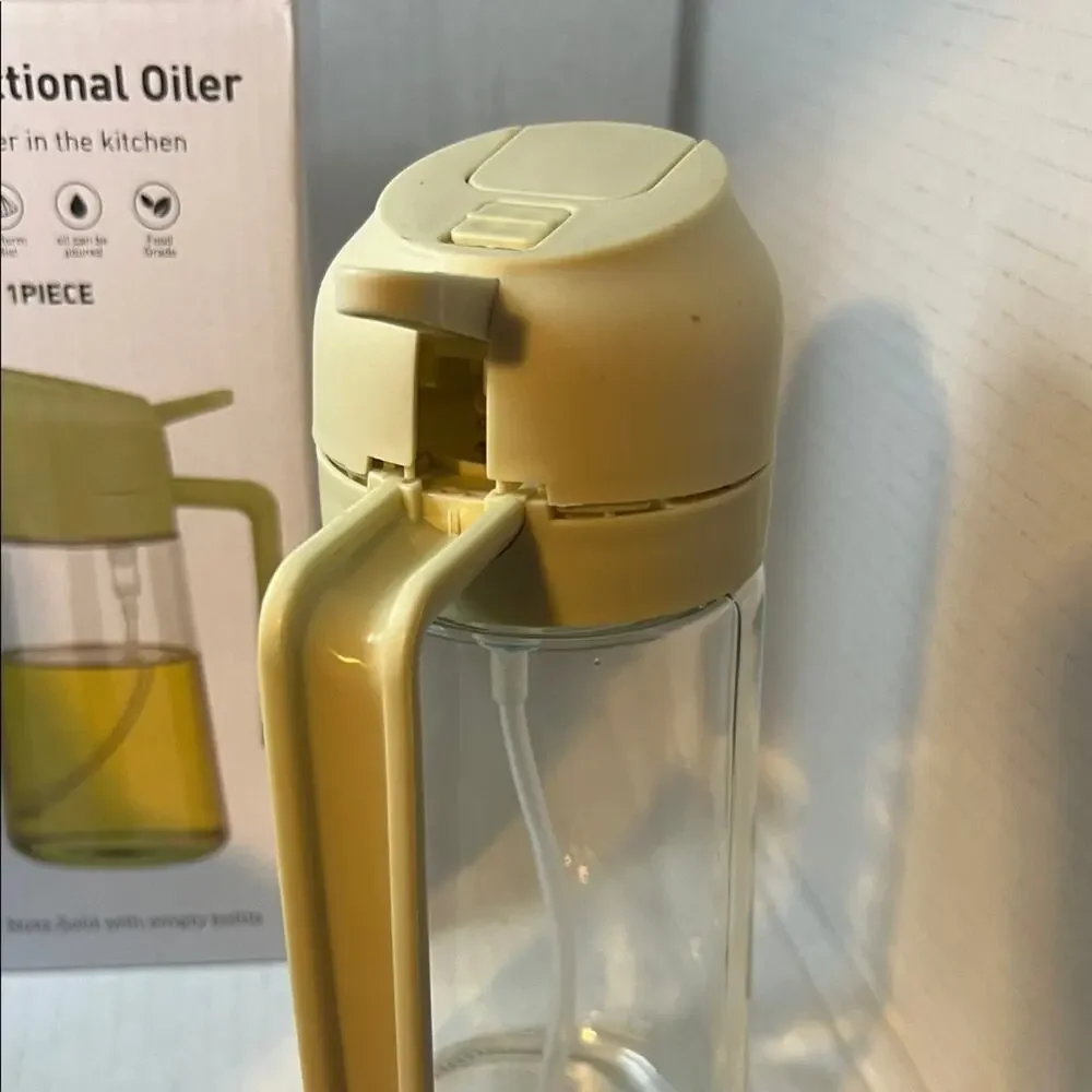Multifunctional Oiler with Cream Lid